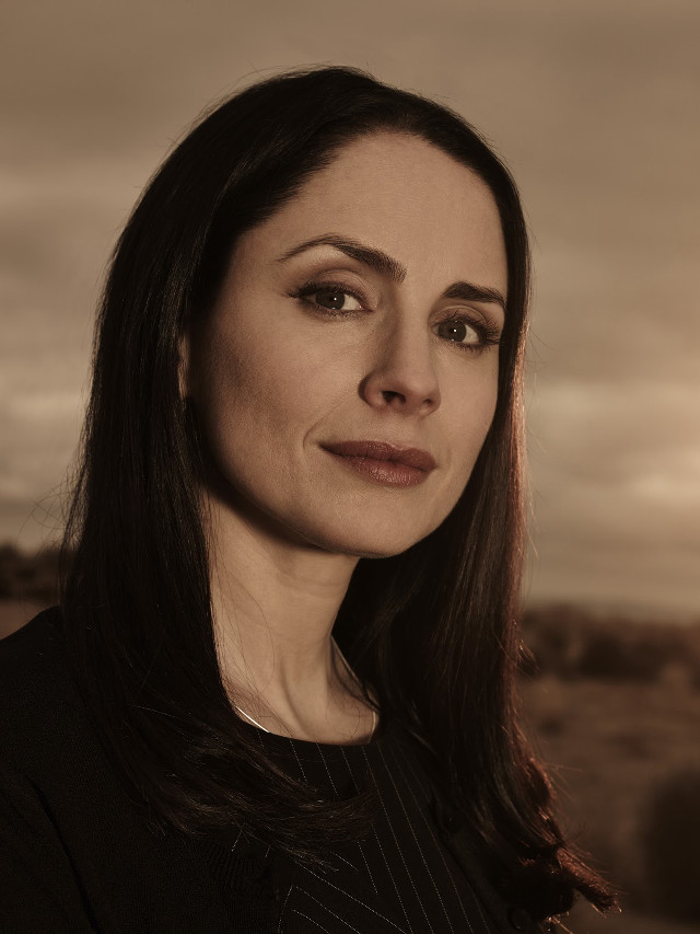 Desert portrait woman blackshirt longhair free wallpaper for mobile - medium preview image