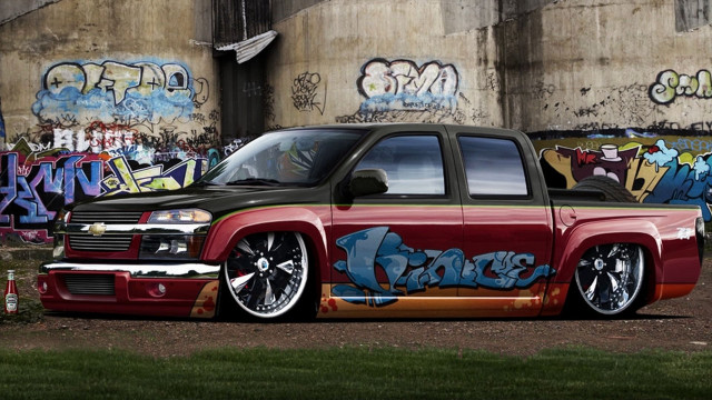 Red truck graffiti building walls free wallpaper for desktop - medium preview image