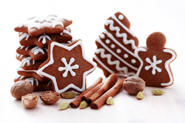 Cookies nuts gingerbread cutout white free wallpaper for desktop - medium preview image