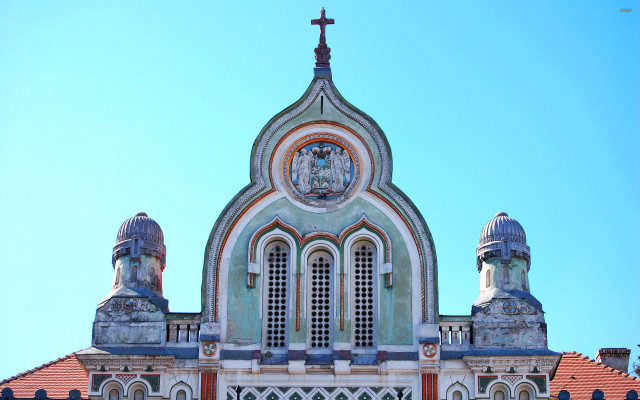 Church cross clock roof side free wallpaper for desktop - medium preview image