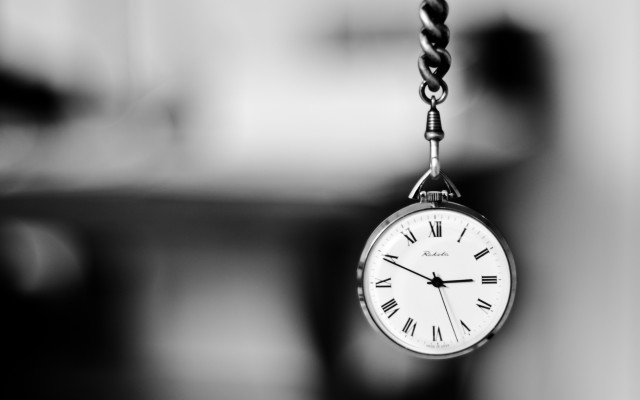 Clock hanging chain window blurry free wallpaper for desktop - medium preview image