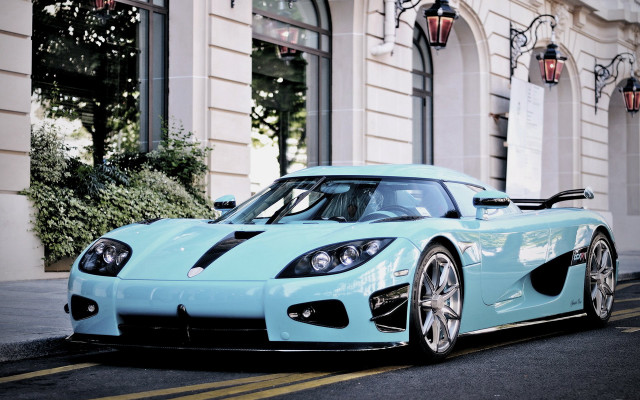 Blue sports car lightblue building free wallpaper for desktop - medium preview image