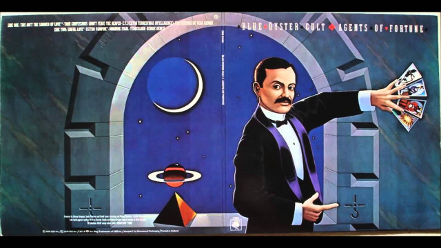 Man holding card clock background free wallpaper for desktop - medium preview image