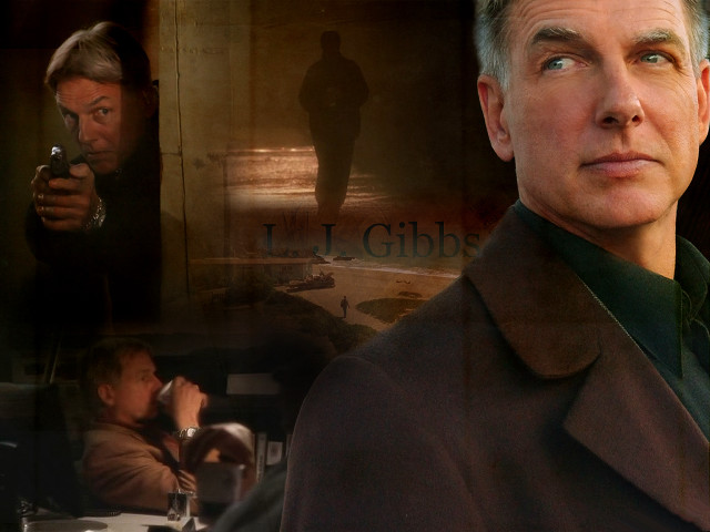 Bald man coat cellphone restaurant free wallpaper for desktop - medium preview image