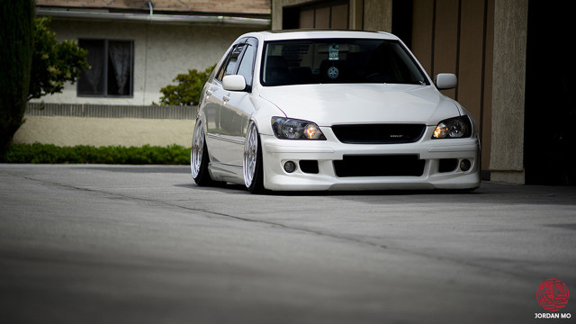 White car parked house red free wallpaper for desktop - medium preview image