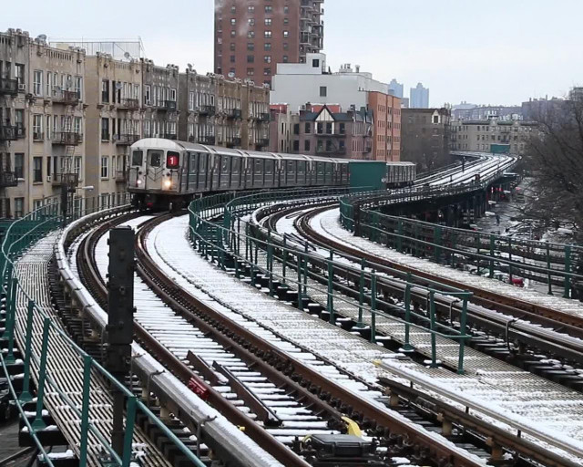 Train snow cityscape tokyo architecture free wallpaper for desktop - medium preview image