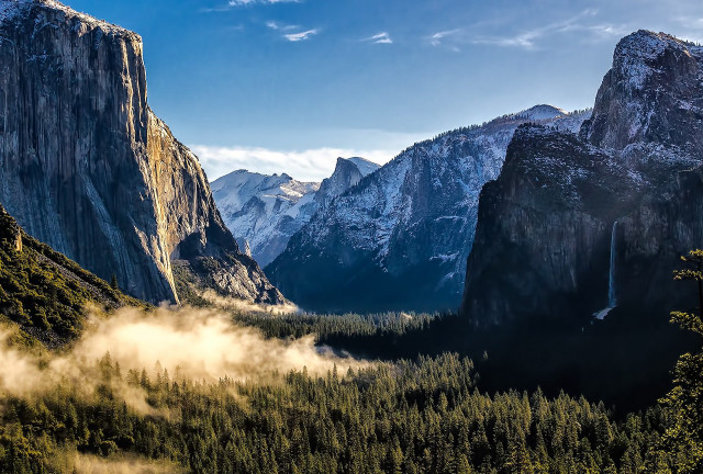 Valley mountains fog foreground background free wallpaper for desktop - medium preview image