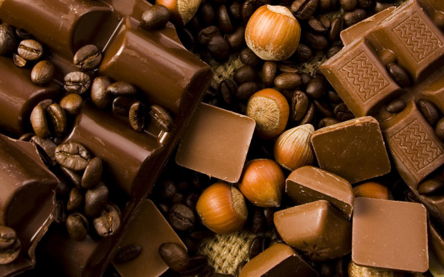 Chocolates nuts coffee beans pattern free wallpaper for desktop - medium preview image