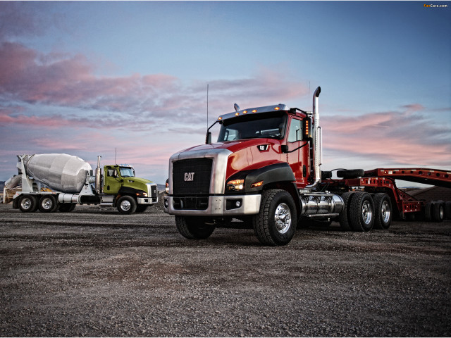 Semi truck tanker gravel road free wallpaper for desktop - medium preview image