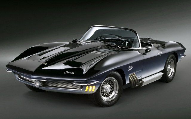 Black sports car yellow stripes free wallpaper for desktop - medium preview image