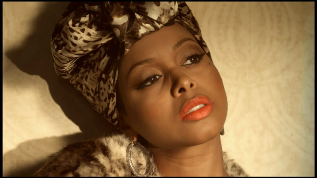 Woman leopard headscarf orange lipstick free wallpaper for desktop - medium preview image