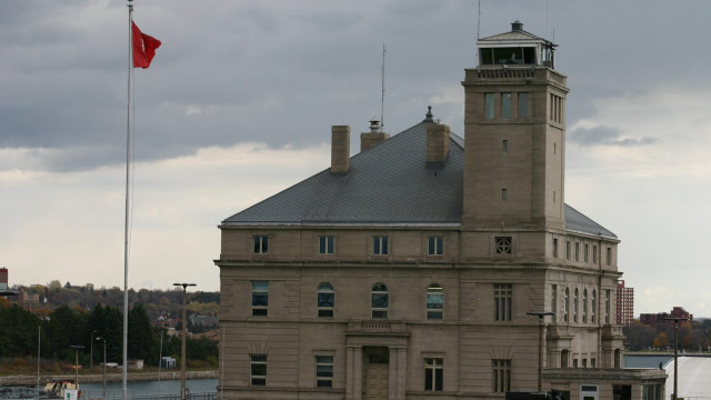 Large building clock tower flag #3 free wallpaper for desktop - medium preview image