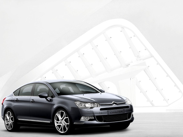 Black car white room arch free wallpaper for desktop - medium preview image