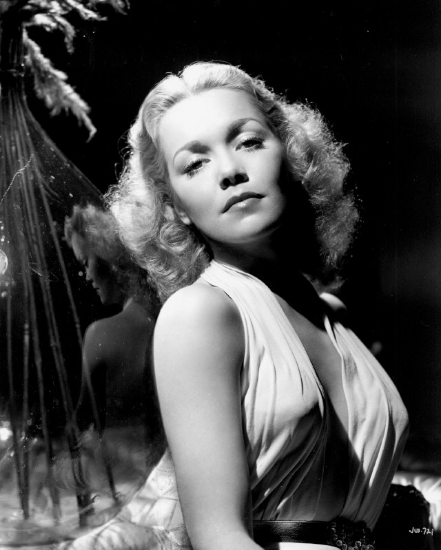 Woman dress posing picture flower free wallpaper for mobile - medium preview image