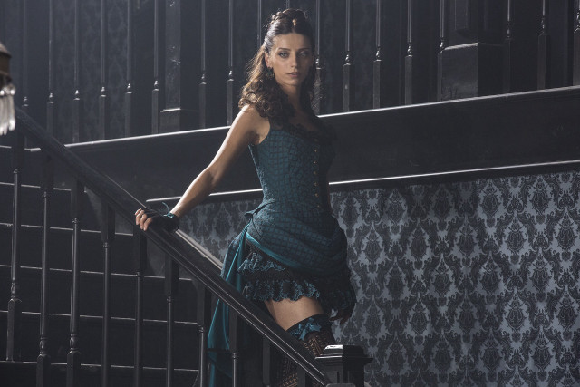 Woman dress staircase posing picture #2 free wallpaper for desktop - medium preview image