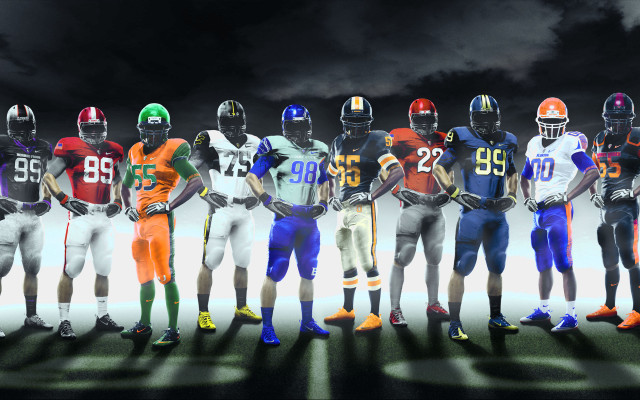 Football players line field dark free wallpaper for desktop - medium preview image