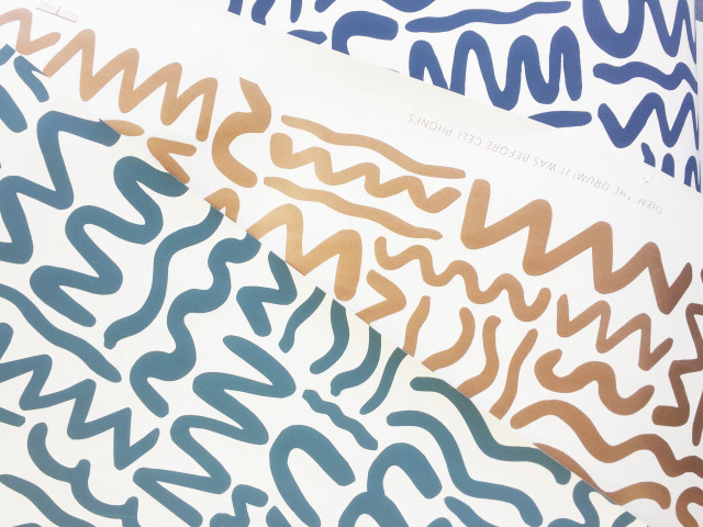 Close up wall patterns clock free wallpaper for desktop - medium preview image