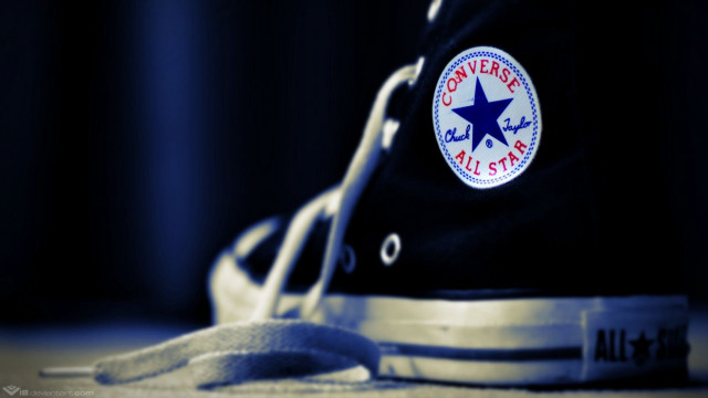 Black converse blue star white free wallpaper for desktop - medium preview image