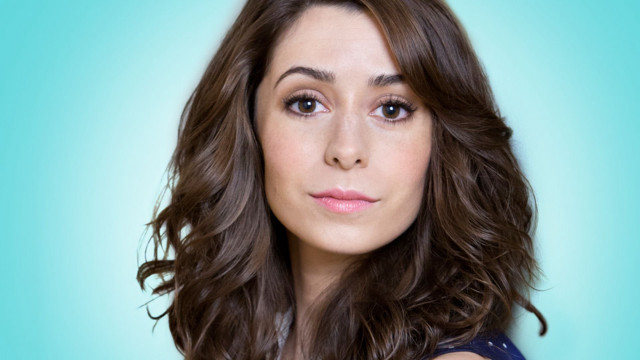 Arabella rankin blue shirt portrait free wallpaper for desktop - medium preview image