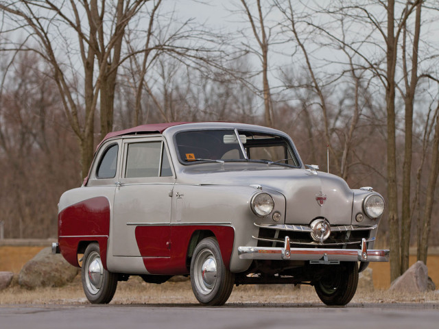 Classic car parking lot trees #2 free wallpaper for desktop - medium preview image