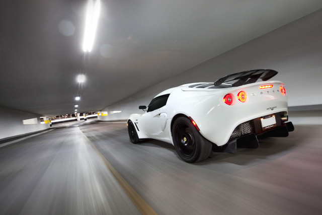 White sports car tunnel lights free wallpaper for desktop - medium preview image