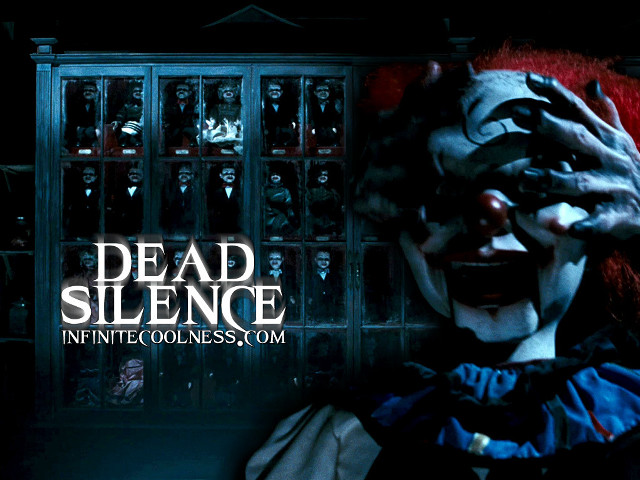 Creepy clown hands on face free wallpaper for desktop - medium preview image