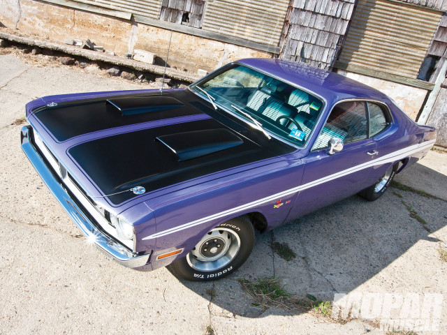 Purple car street building wooden free wallpaper for desktop - medium preview image