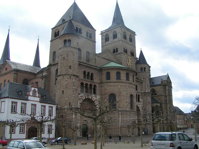 Clock tower castle neo gothic free wallpaper for desktop - medium preview image