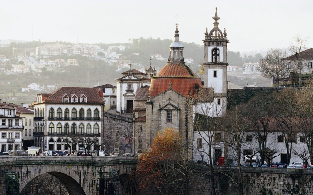 Bridge clock tower city buildings free wallpaper for desktop - medium preview image