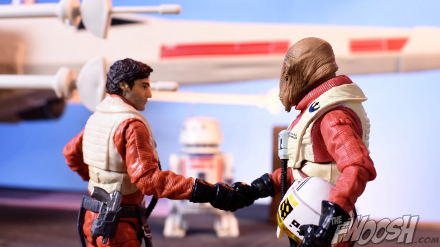 Toy men shaking hands star free wallpaper for desktop - medium preview image