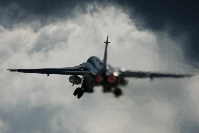 Fighter jet clouds engine martynov free wallpaper for desktop - medium preview image
