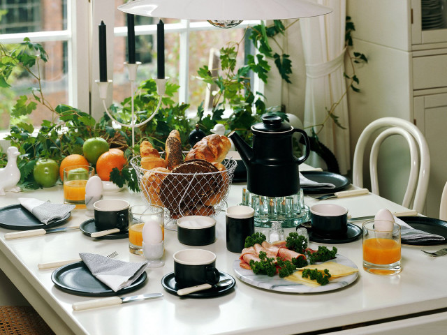 Table basket food fruit lamp free wallpaper for desktop - medium preview image