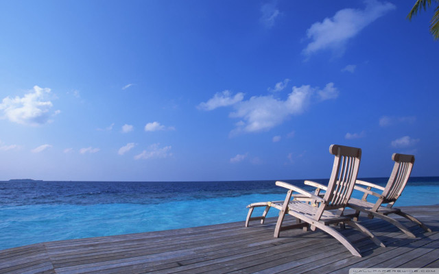 Ocean dock palm chairs sky free wallpaper for desktop - medium preview image
