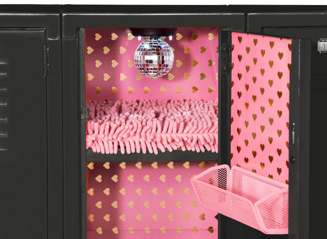 Pink locker mirror bag basket free wallpaper for desktop - medium preview image