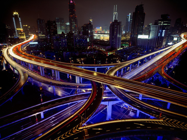 City traffic night lights busy free wallpaper for desktop - medium preview image
