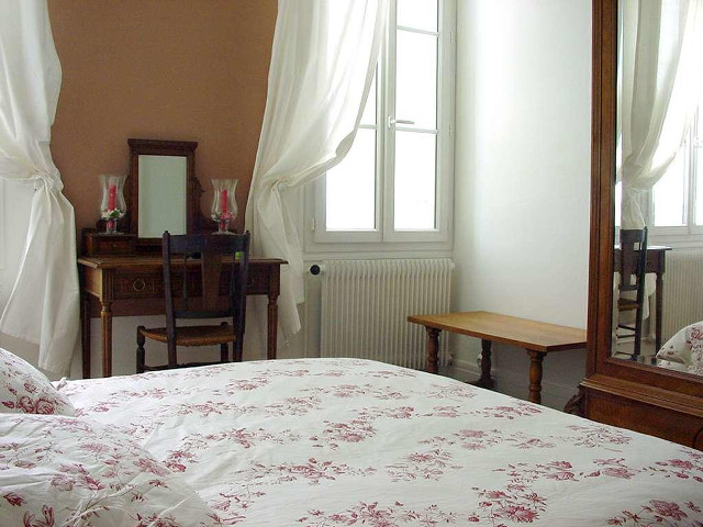 Bedroom with bed interior design #15 free wallpaper for desktop - medium preview image