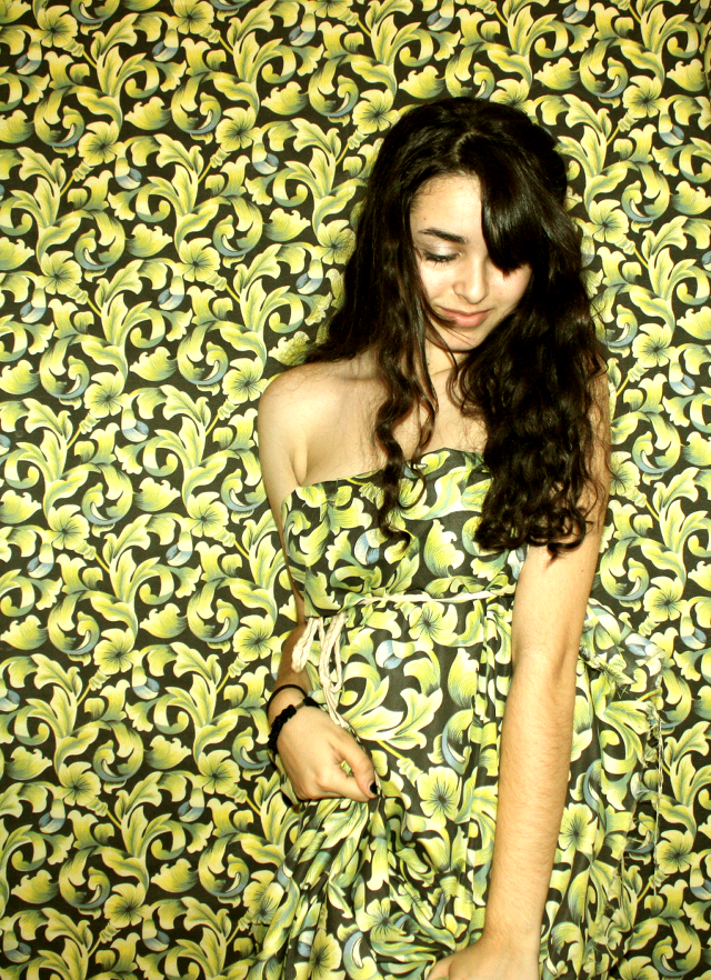 Woman dress wall flower pattern free wallpaper for mobile - medium preview image