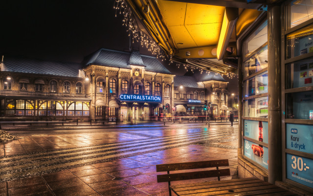 Rainy night central station architecture free wallpaper for desktop - medium preview image