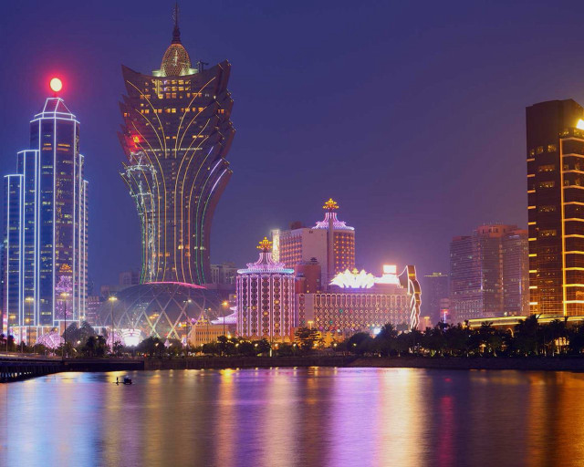 City skyline river night lights free wallpaper for desktop - medium preview image