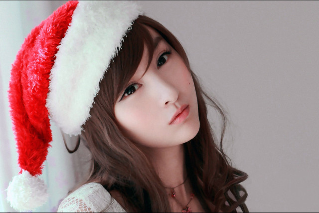 Woman santa hat long hair free wallpaper for desktop - medium preview image