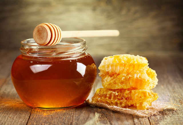 Honey jar wooden spoon honeycomb free wallpaper for desktop - medium preview image
