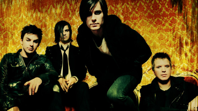 Men couch gold background group free wallpaper for desktop - medium preview image