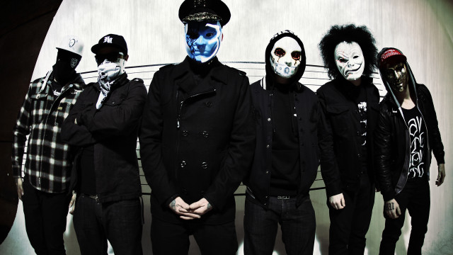 Painted faces group clock wall free wallpaper for desktop - medium preview image