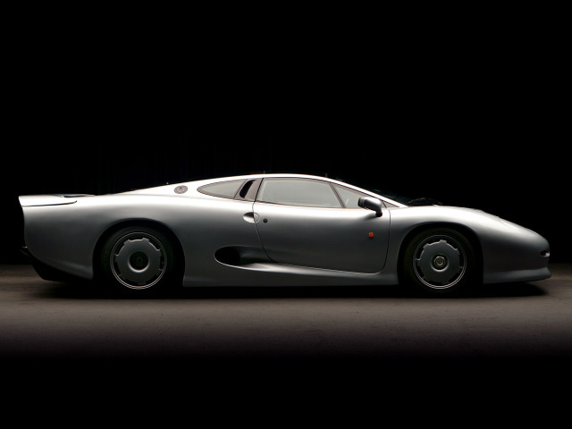 Silver sports car dark room #39 free wallpaper for desktop - medium preview image