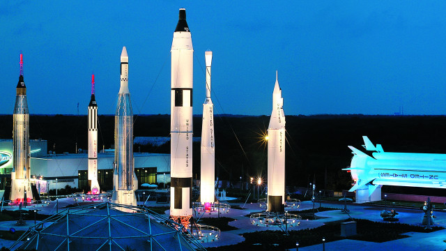 Rockets building clock side group free wallpaper for desktop - medium preview image