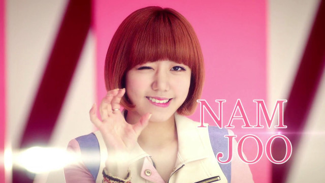 Woman red hair white jacket free wallpaper for desktop - medium preview image