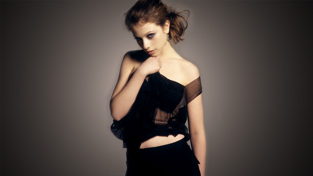 Woman black dress posing hands #9 free wallpaper for desktop - medium preview image