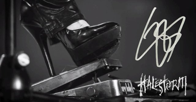 High heels metal box graffiti free wallpaper for desktop - medium preview image