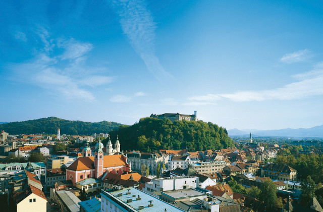 City castle hill blue sky free wallpaper for desktop - medium preview image