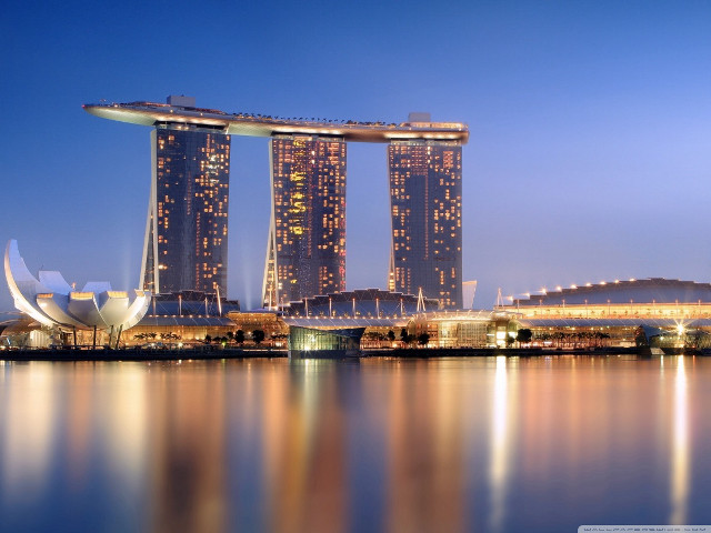 City night water reflection lights free wallpaper for desktop - medium preview image